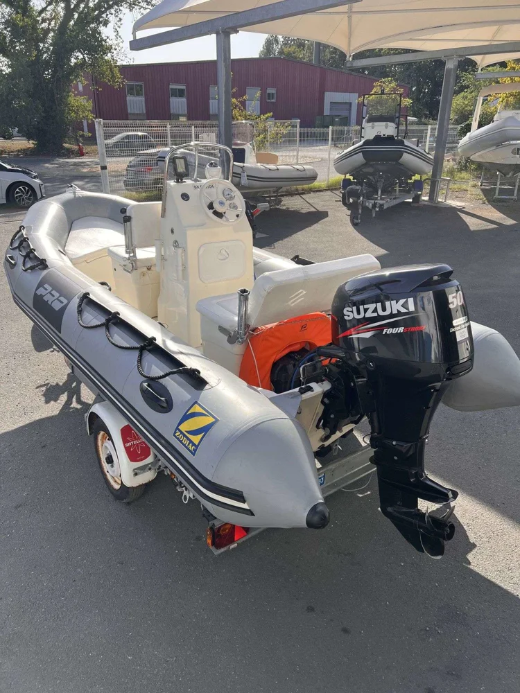 BoatPhoto.coverAlt