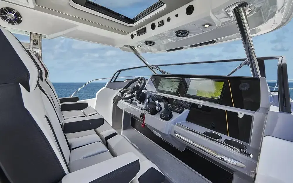 BoatPhoto.coverAlt