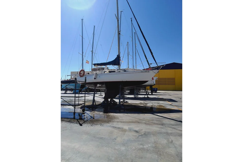 BoatPhoto.coverAlt