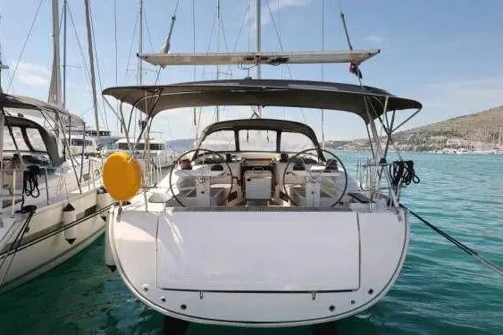 2011 Bavaria Cruiser 50 for sale in Punat, Croatia, photo 3 of 5