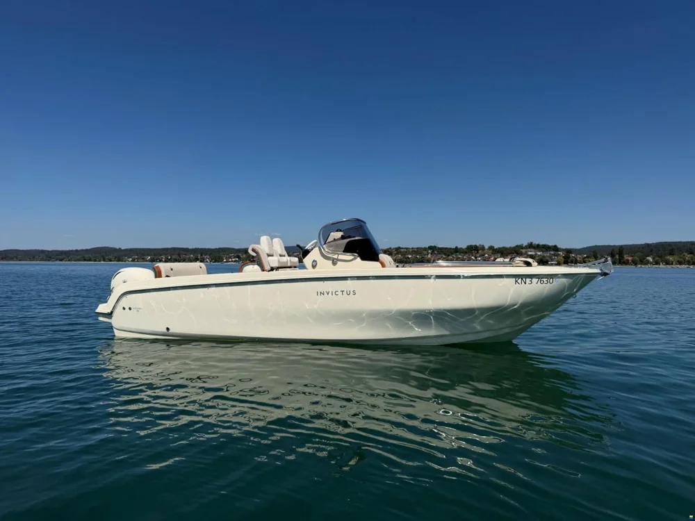 BoatPhoto.coverAlt