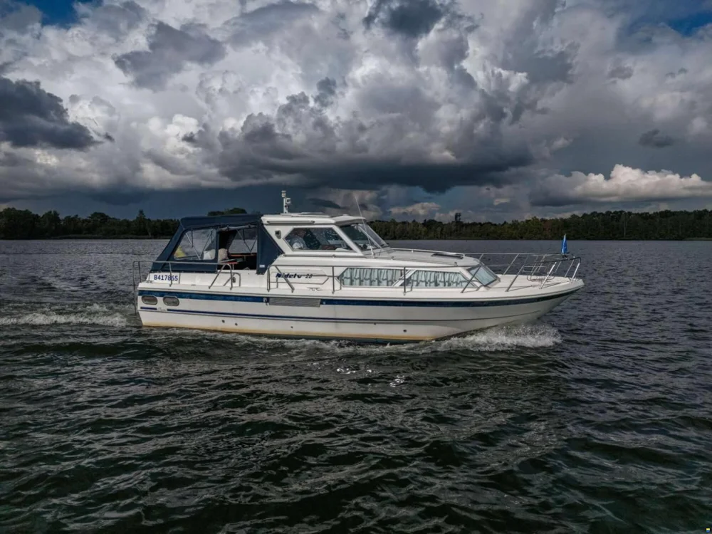 BoatPhoto.coverAlt