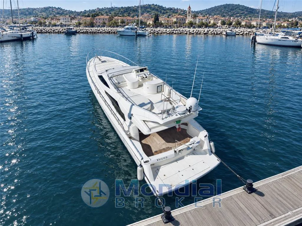 2004 FERRETTI FERRETTI 590 for sale in Italy, photo 2 of 5
