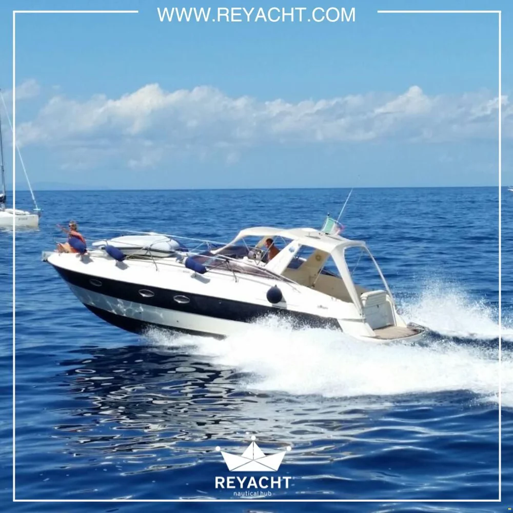 1999 Ilver Thesi 32 for sale in Bocca di Magra, Italy, photo 2 of 5