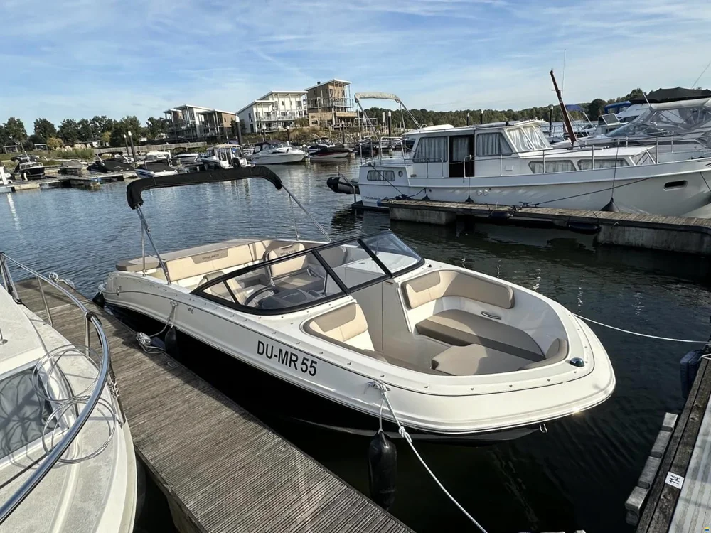 BoatPhoto.coverAlt