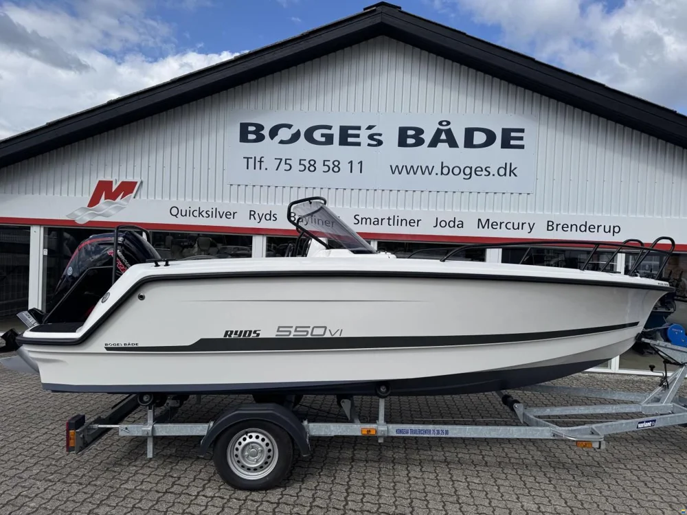 BoatPhoto.coverAlt