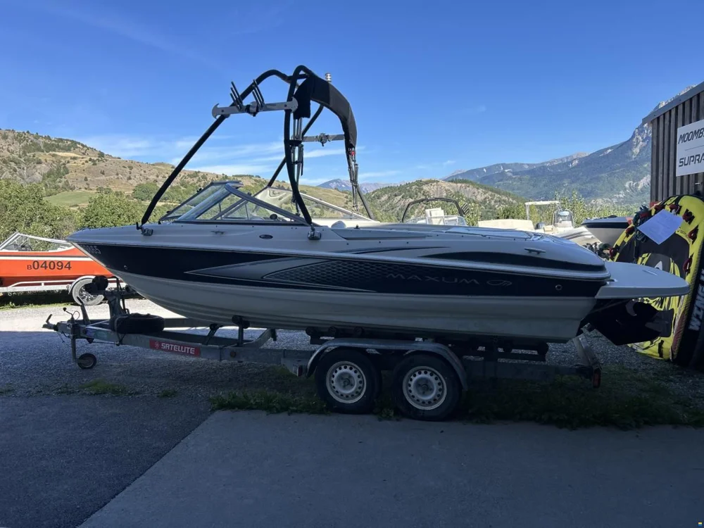 BoatPhoto.coverAlt