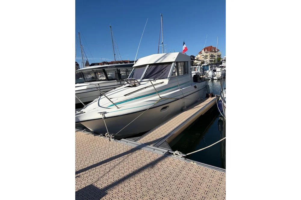 BoatPhoto.coverAlt