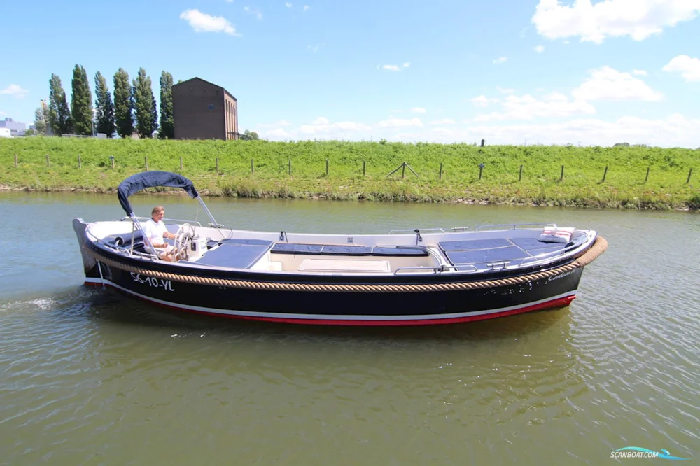 BoatPhoto.coverAlt