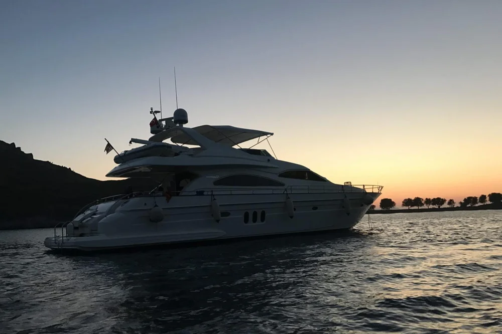 BoatPhoto.alt