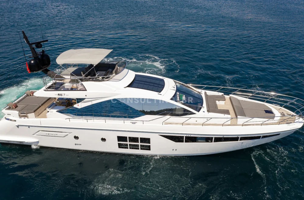 BoatPhoto.coverAlt