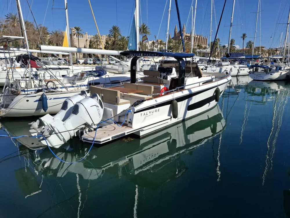 BoatPhoto.alt