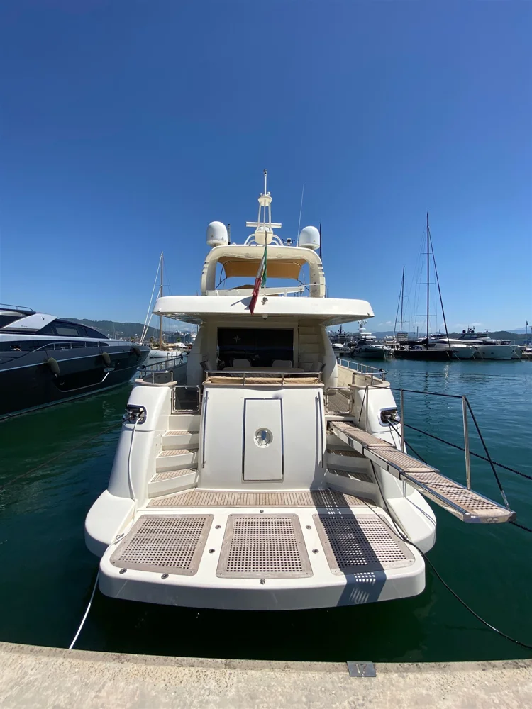 BoatPhoto.alt