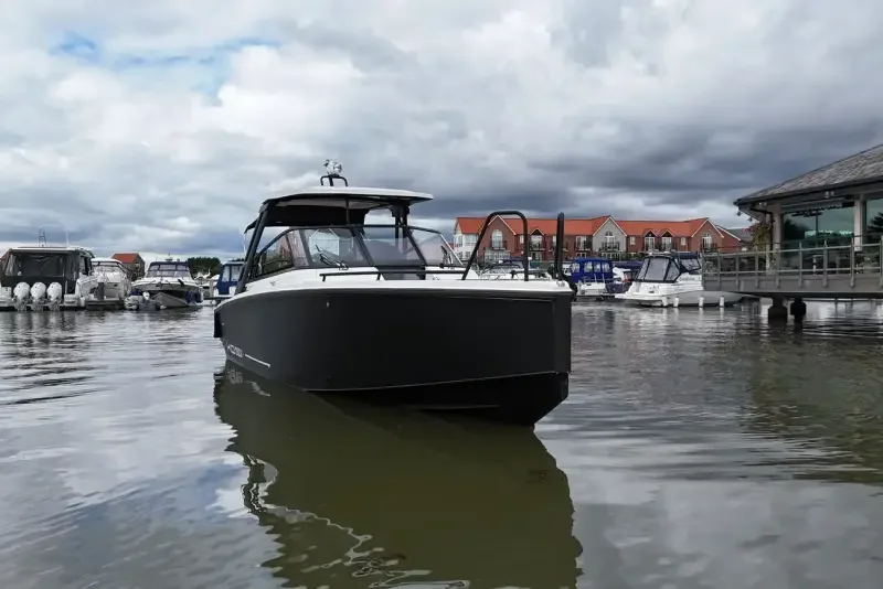 BoatPhoto.alt
