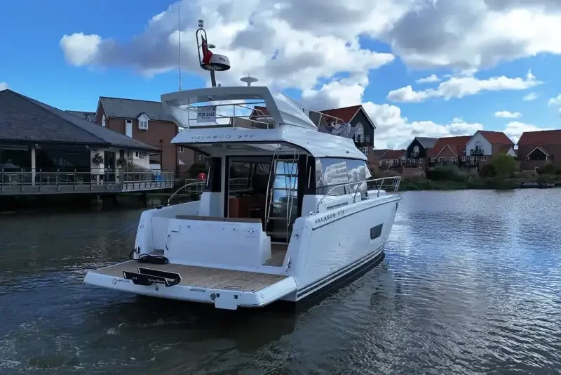 BoatPhoto.alt