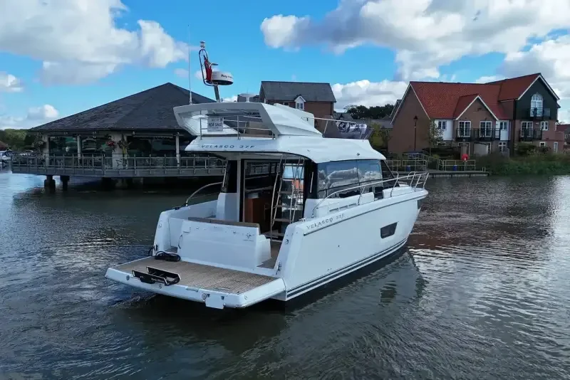 BoatPhoto.alt