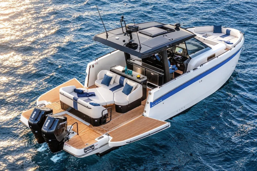 2026 BENETEAU Gran Turismo 40 Open for sale in United Kingdom, photo 2 of 5