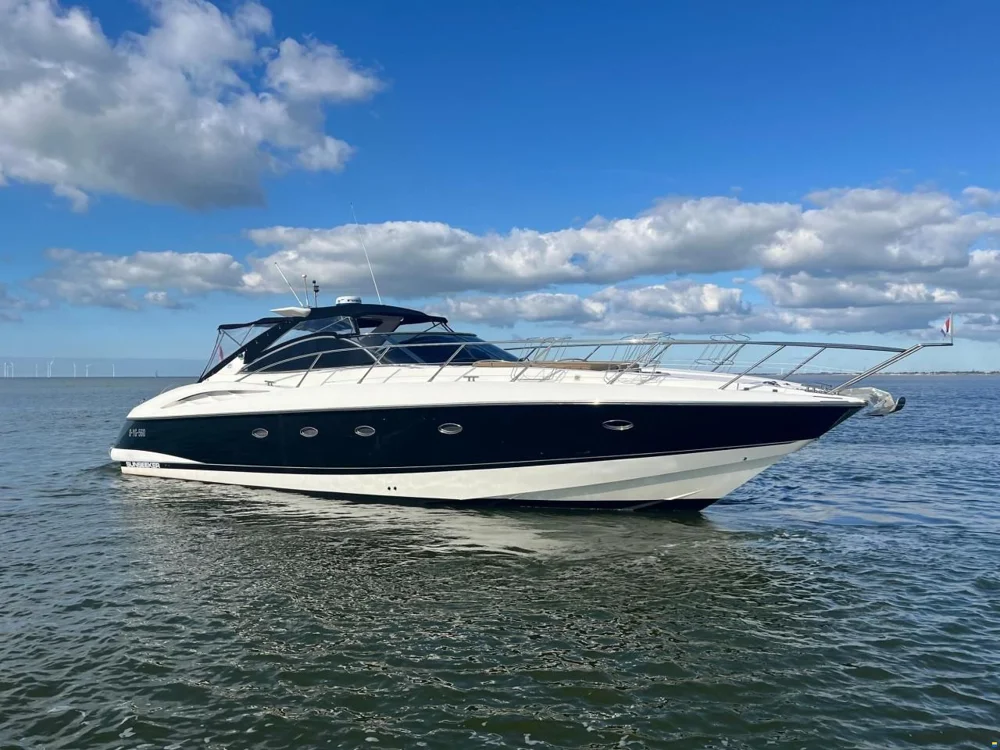 BoatPhoto.coverAlt