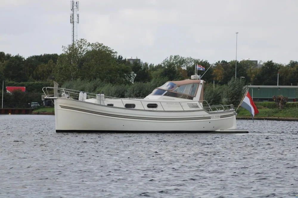 BoatPhoto.coverAlt
