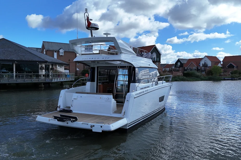 BoatPhoto.alt