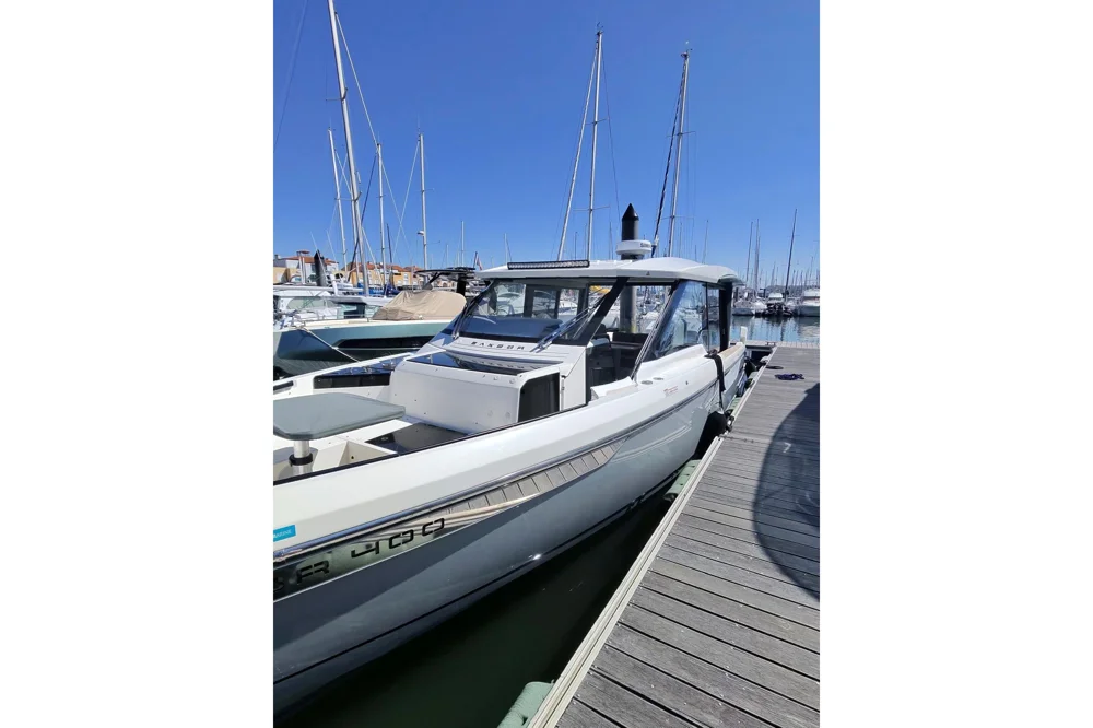BoatPhoto.coverAlt