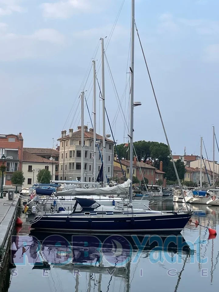 BoatPhoto.coverAlt