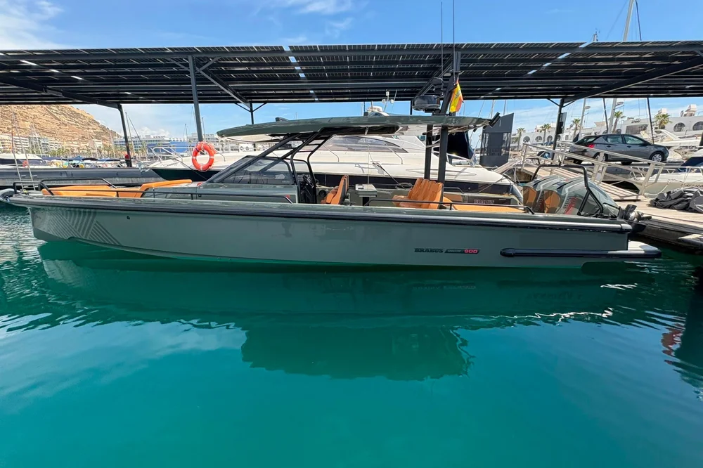 BoatPhoto.coverAlt