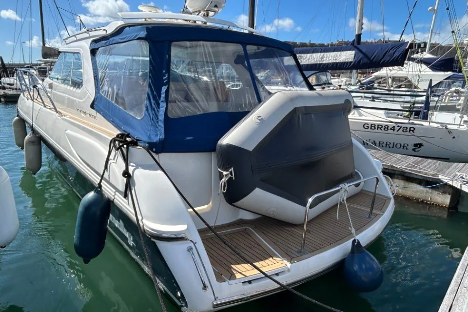 BoatPhoto.alt