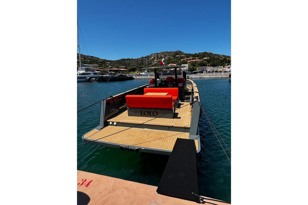 BoatPhoto.alt