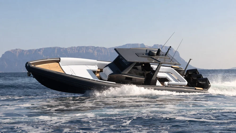 BoatPhoto.coverAlt