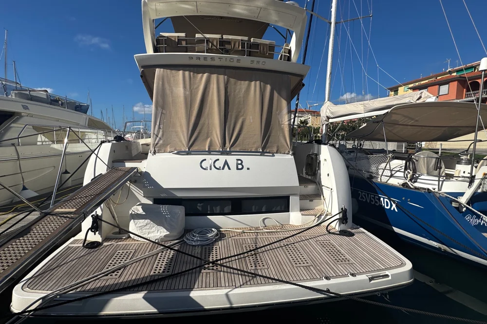 2014 PRESTIGE 550 for sale in Genoa, Italy, photo 2 of 5