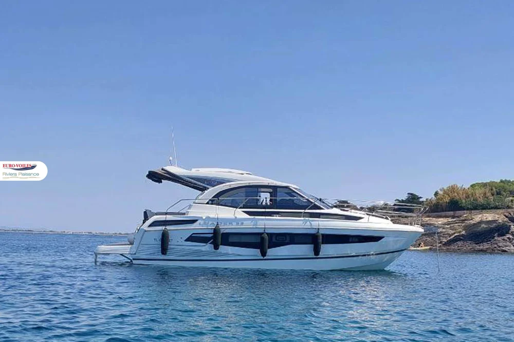 BoatPhoto.coverAlt