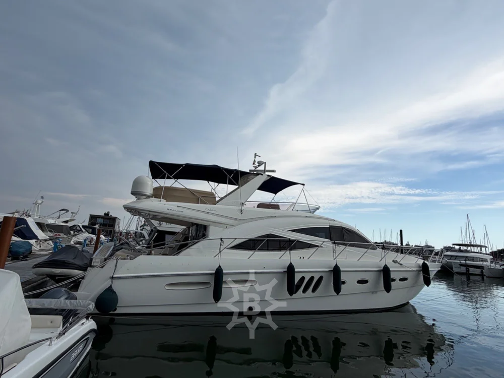 BoatPhoto.coverAlt