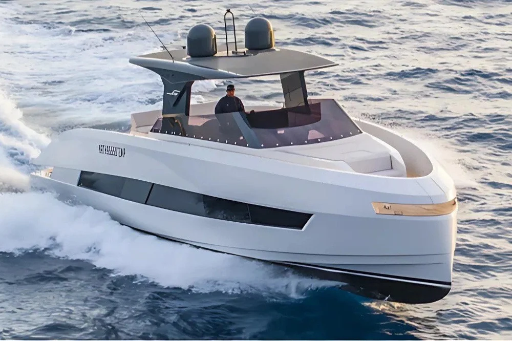 BoatPhoto.coverAlt