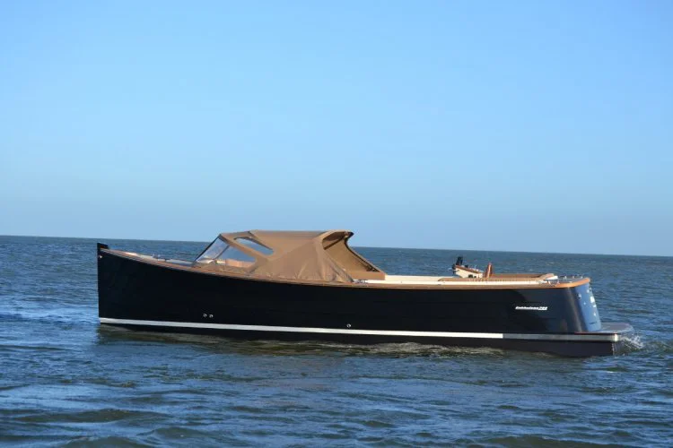 BoatPhoto.coverAlt