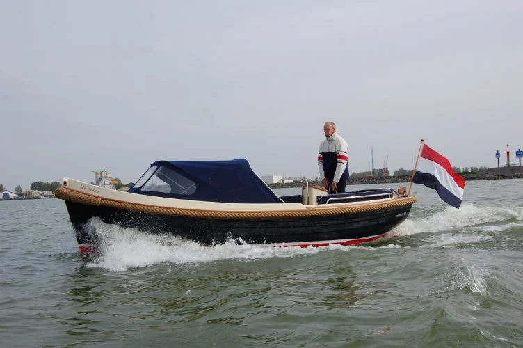 BoatPhoto.coverAlt