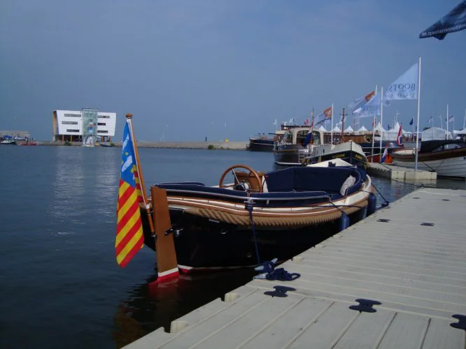 BoatPhoto.alt