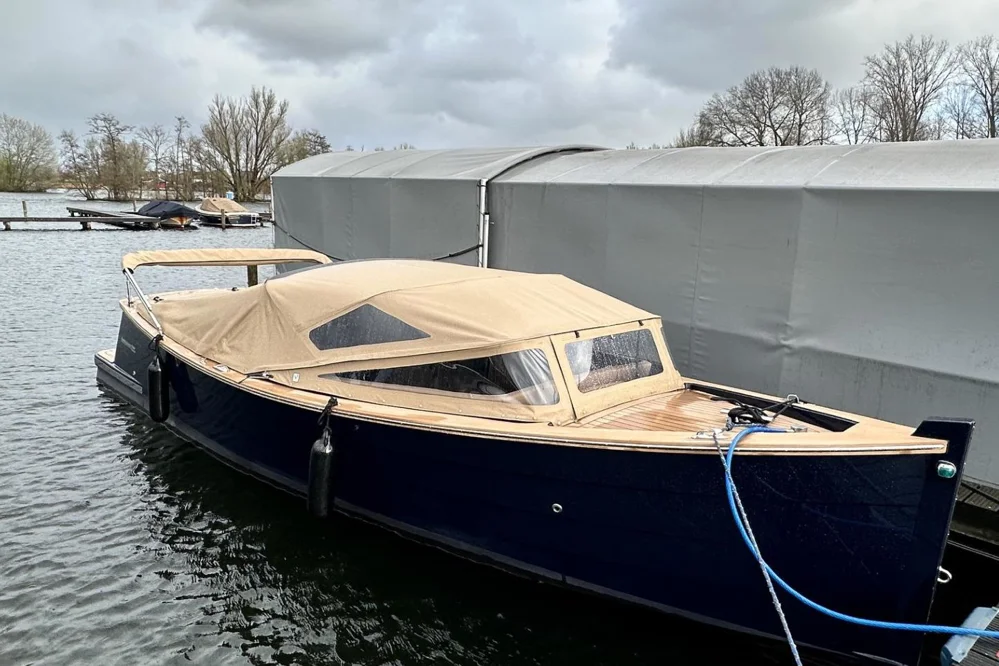 BoatPhoto.coverAlt
