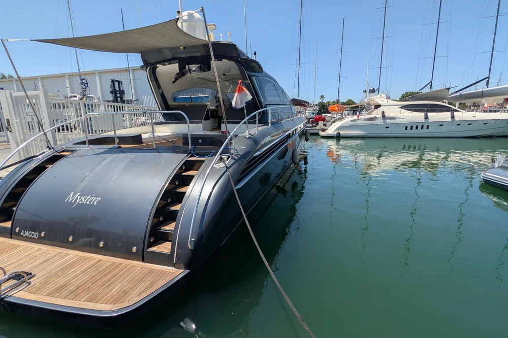 BoatPhoto.alt