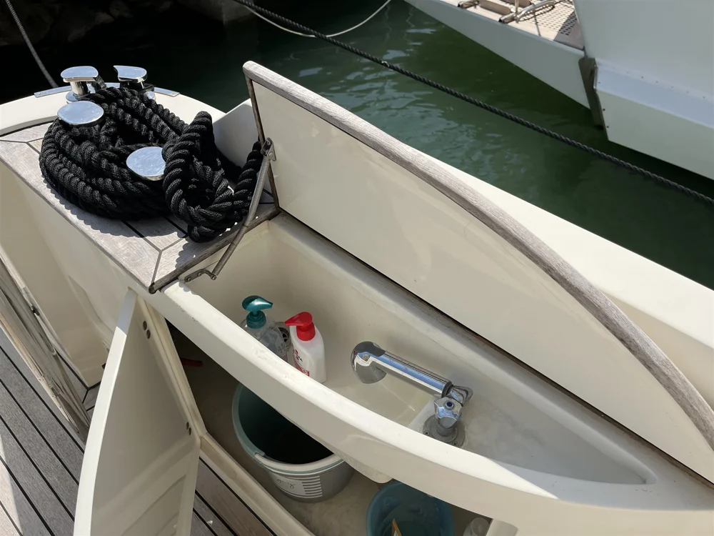 BoatPhoto.alt
