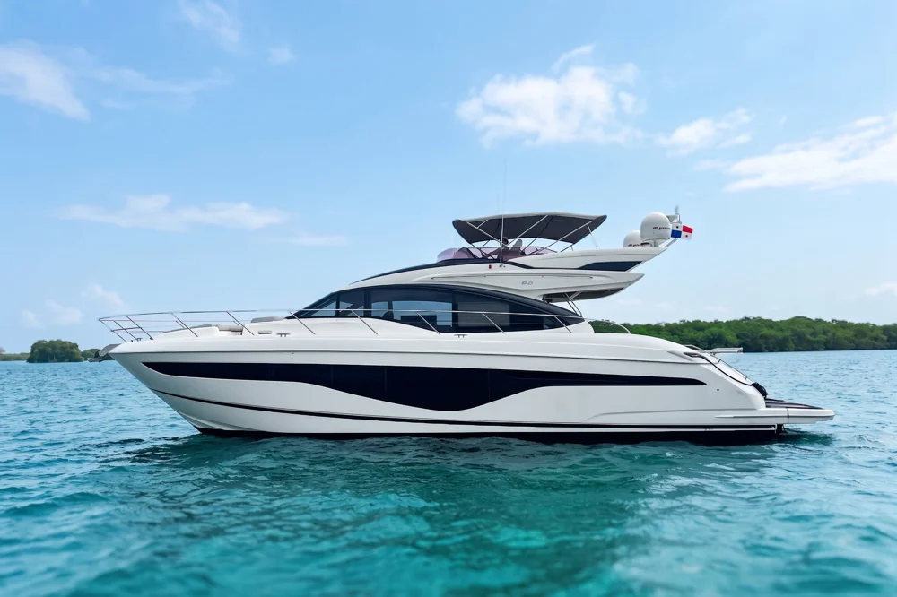 BoatPhoto.coverAlt