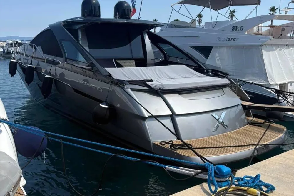 BoatPhoto.coverAlt