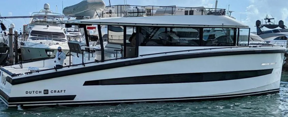 BoatPhoto.coverAlt