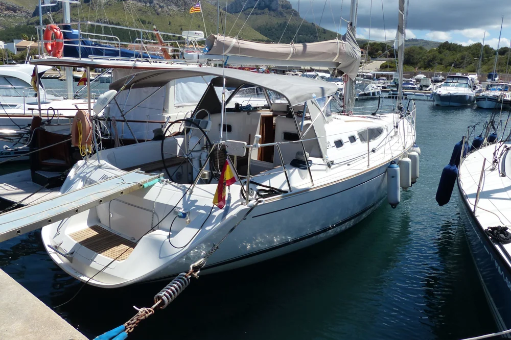 BoatPhoto.coverAlt