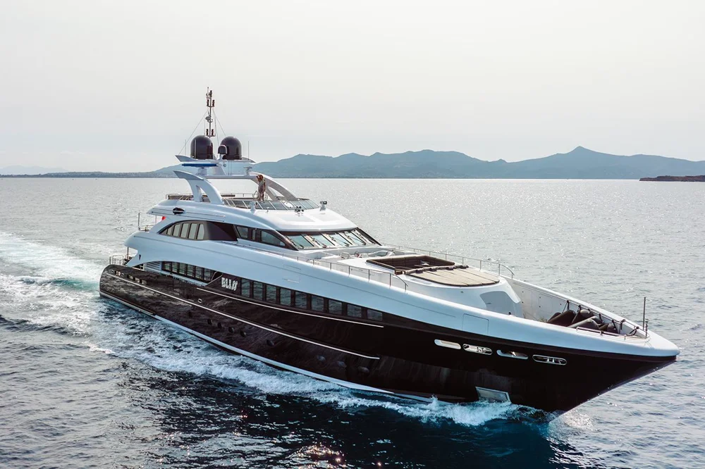 2007 Heesen Yachts 4400 for sale in Álimos, Greece, photo 2 of 5
