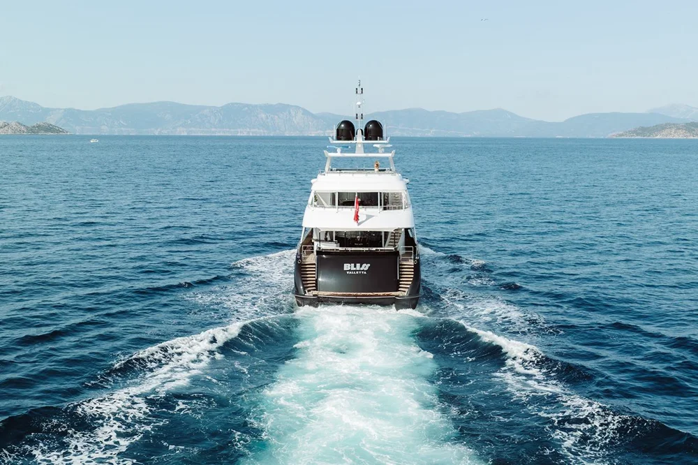 2007 Heesen Yachts 4400 for sale in Álimos, Greece, photo 5 of 5