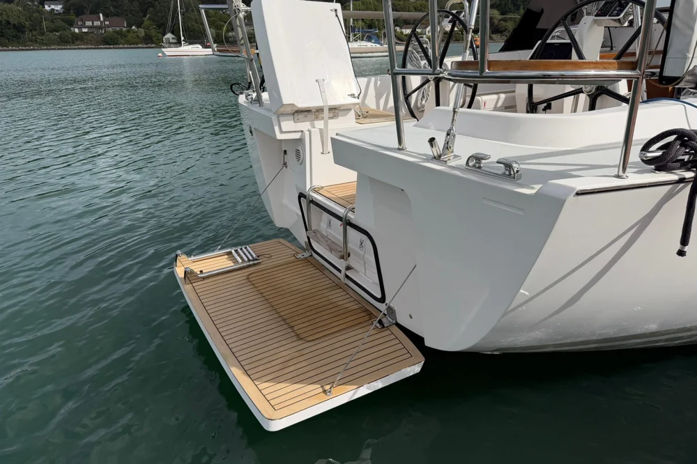 BoatPhoto.alt