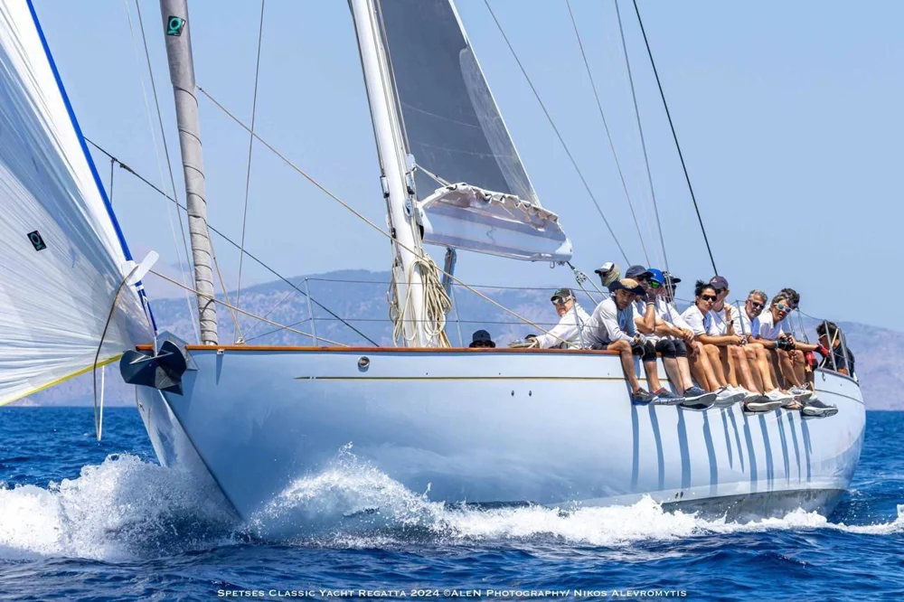 BoatPhoto.coverAlt