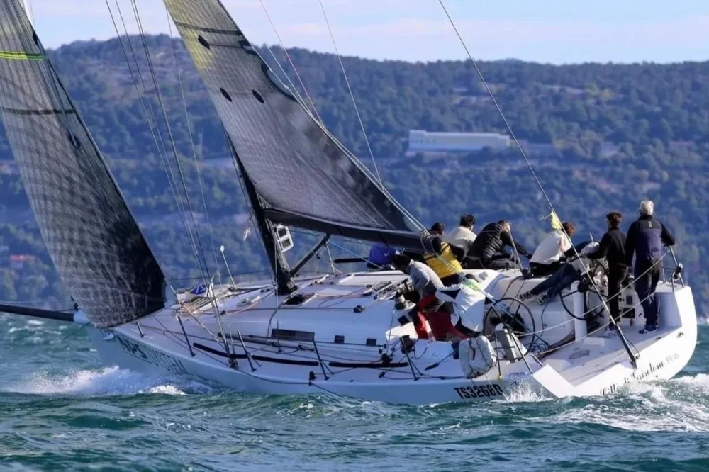 BoatPhoto.coverAlt