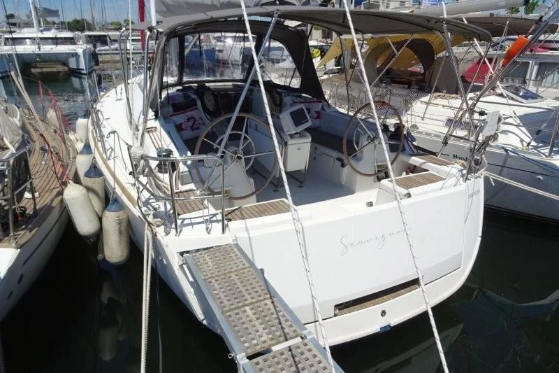 2018 Jeanneau Sun Odyssey 419 for sale in Álimos, Greece, photo 2 of 5